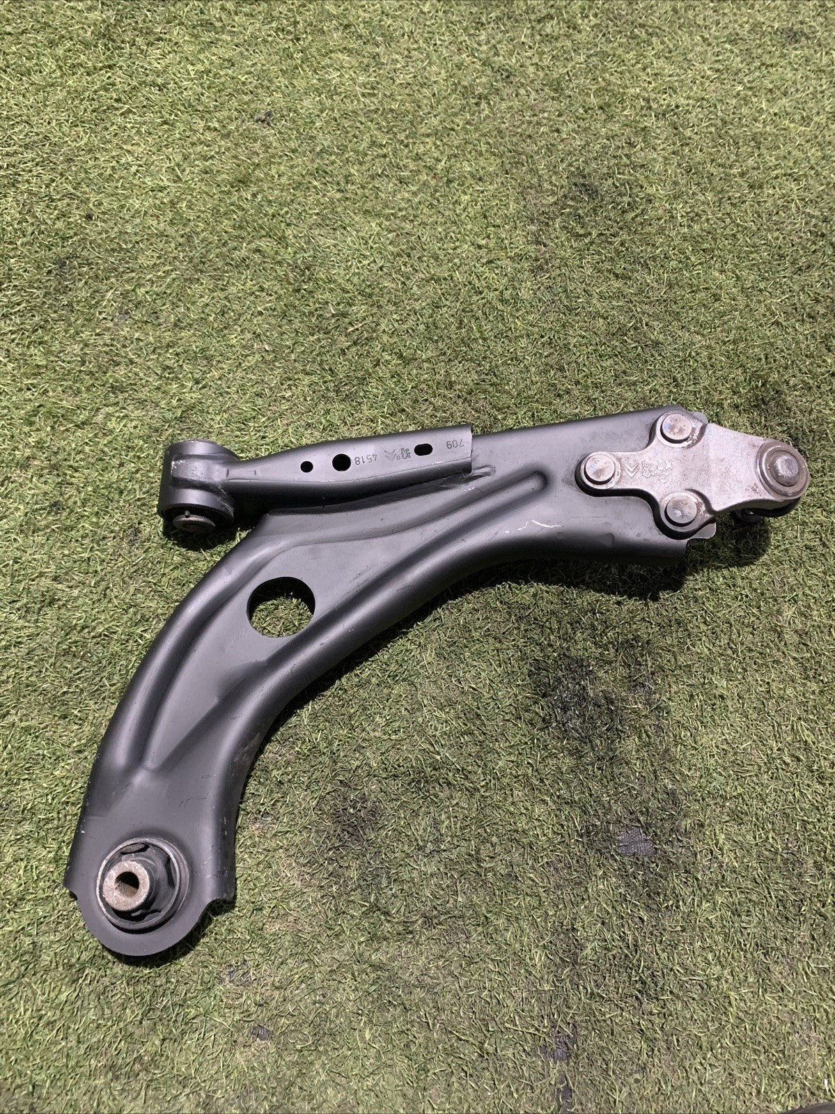 BRACCIO OSCILLANTE ANTERIORE SINISTRO PEUGEOT 5008 II 2019 1.5 DIESEL 9816865580