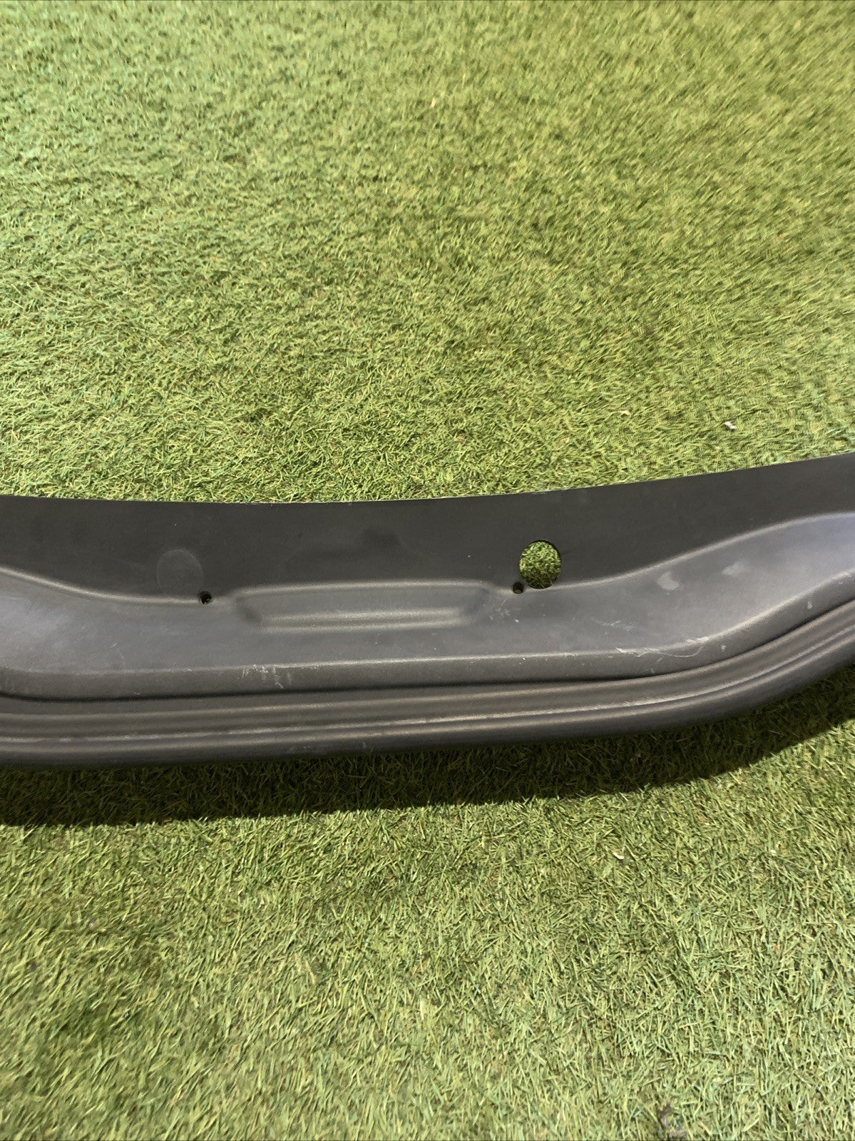 GRIGLIA GOCCIOLATOIO ANT. PER AUDI A1 Sportback (8XA) 8X1819415 (11>14)