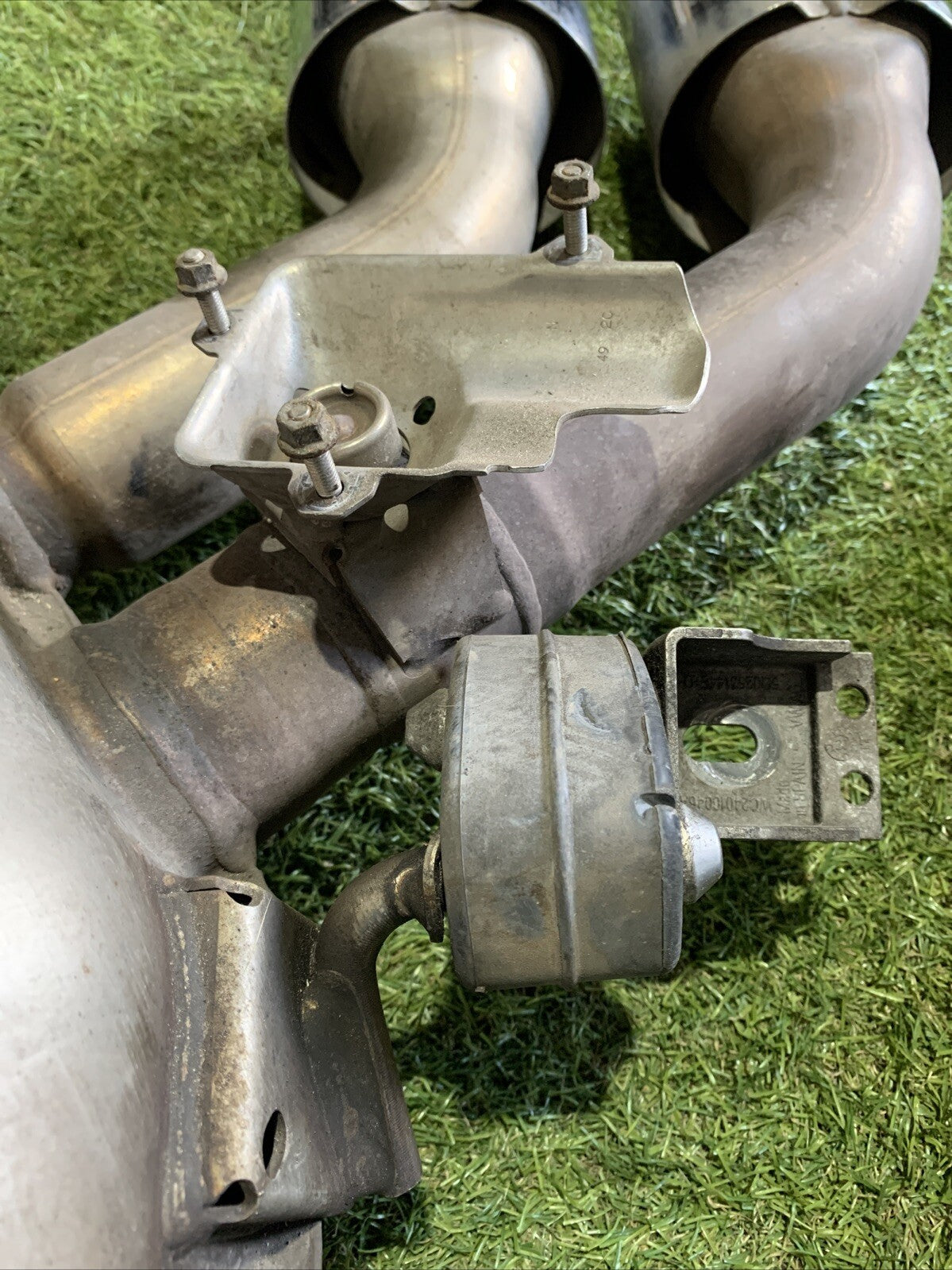 Terminale Di Scarico Volkswagen Golf 8R 2.0 Benzina 5WA253611F