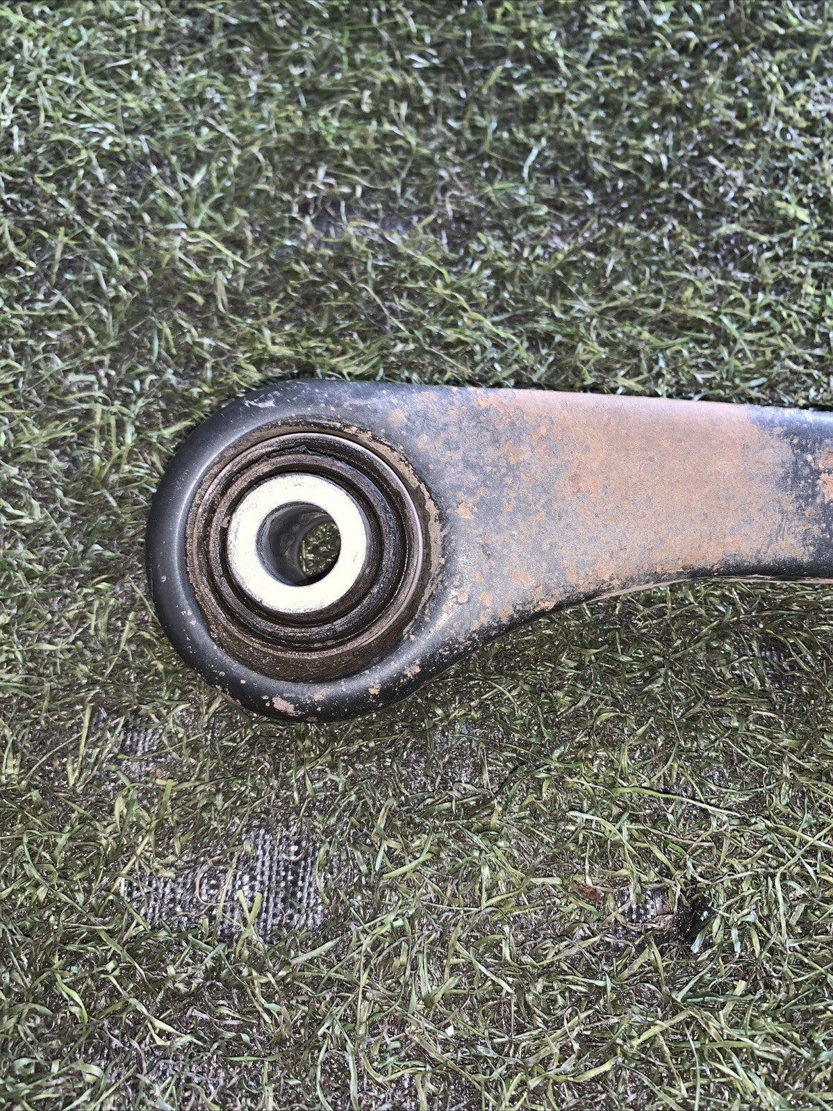 1K0501529F BRACCIO OSCILLANTE ASSALE POSTERIORE SX VOLKSWAGEN Golf 5