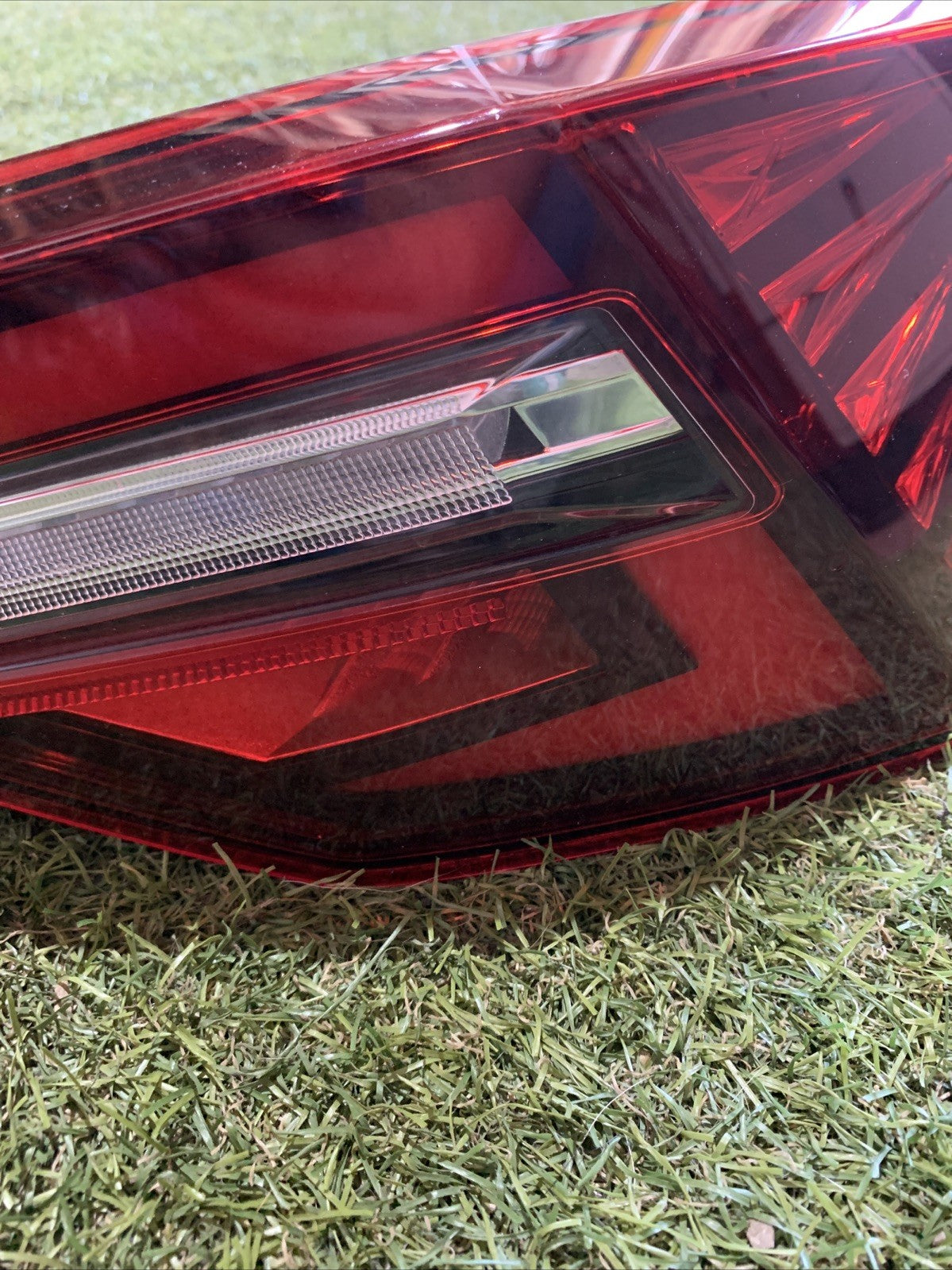 STOP FANALE POSTERIORE DESTRO PER SKODA Karoq Serie 57A945208D 2024