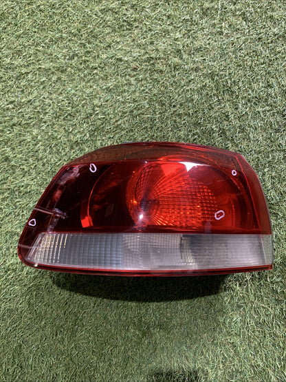 STOP FANALE POSTERIORE SINISTRO PER VOLKSWAGEN Golf 6 Berlina 5K0945095M 2009