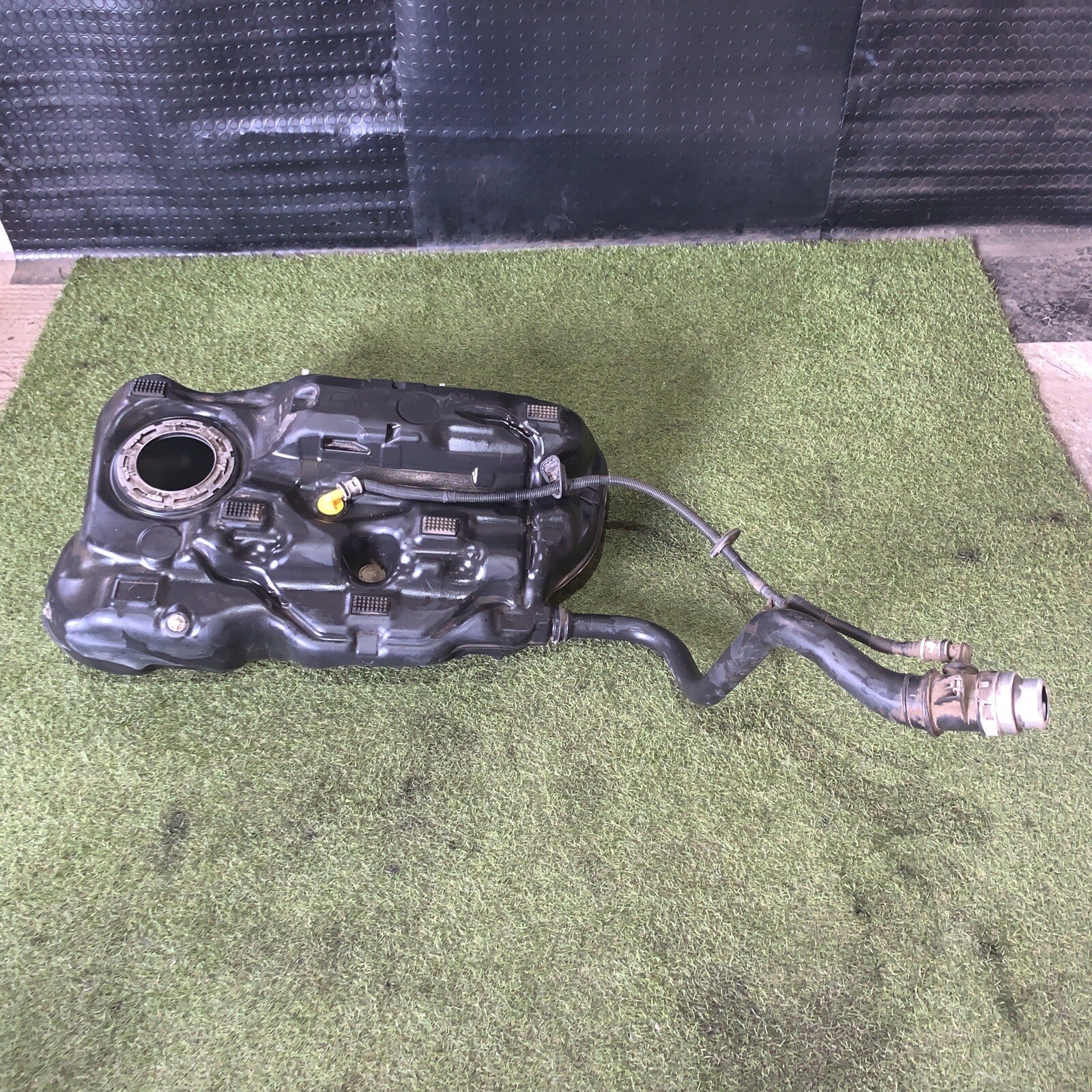 51965159 Serbatoio Vaso Riempitivo Carburante FIAT 500X 1.3 MJT 2020 (2)