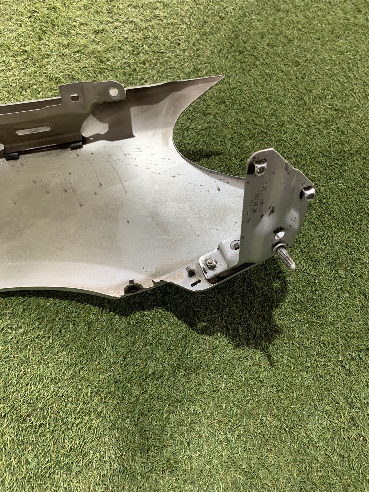 PARAFANGO ANTERIORE SINISTRO PER VOLKSWAGEN Golf 6 Berlina (08 12)