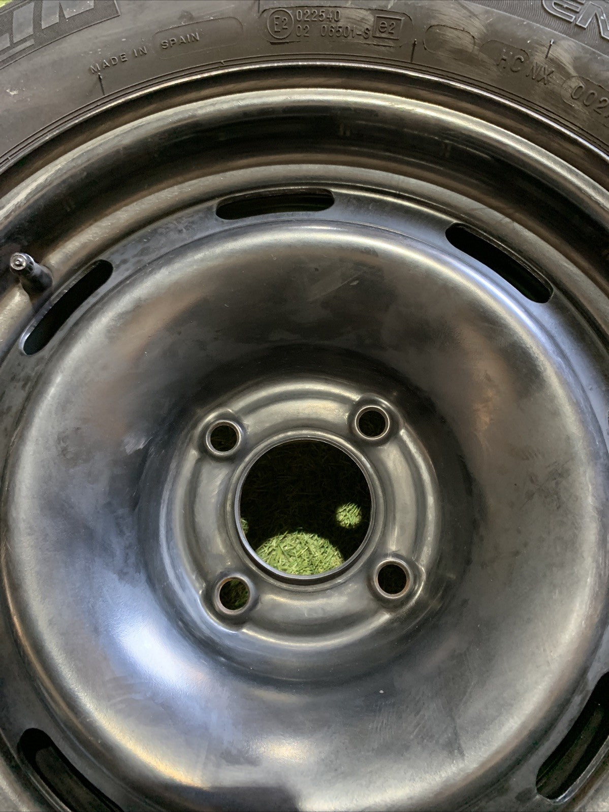 Cerchio In Ferro Da 15 Con Gomma Citroen C3 2013 515045 (1)