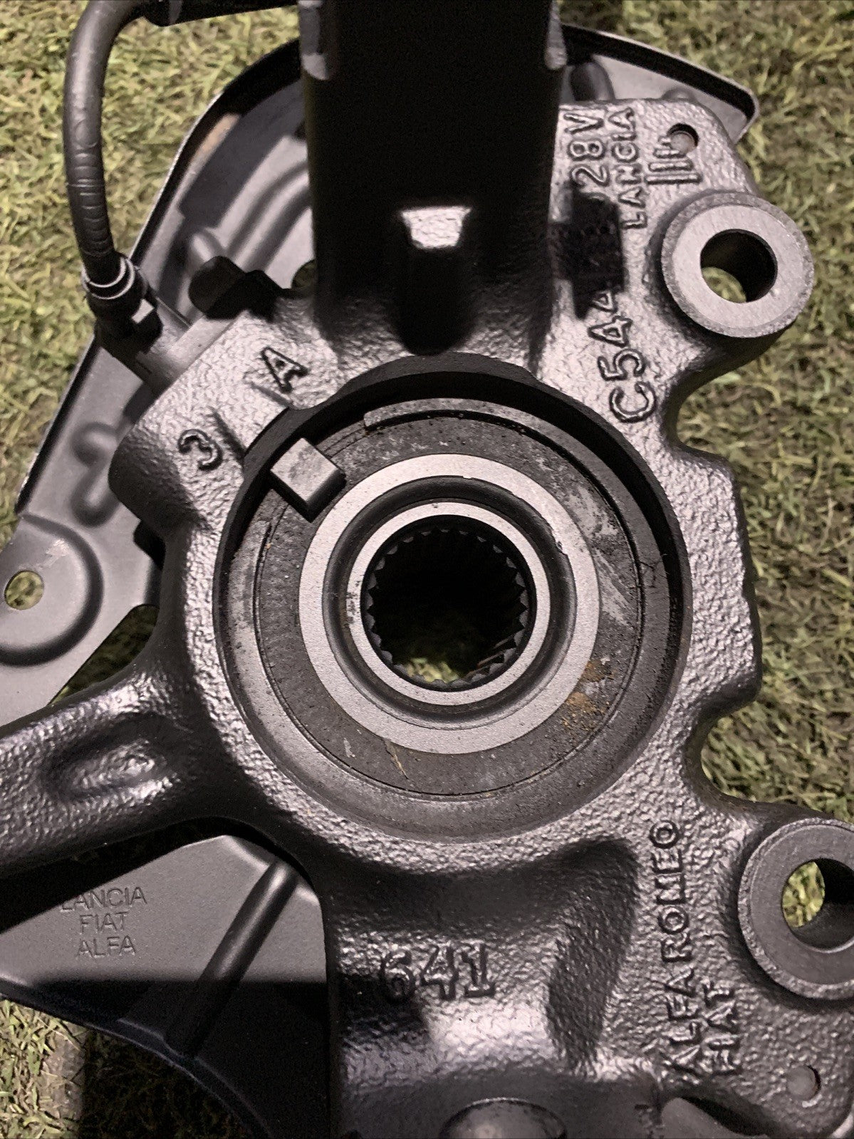Mozzo Montante Fusello Anteriore Sinistra Fiat Panda 3 Serie 0.9 TWINAIR (2)