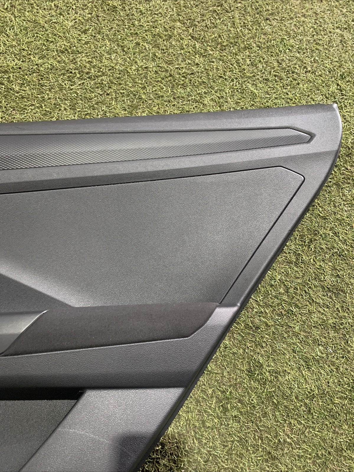 PANNELLO INTERNO PORTA POSTERIORE DESTRO VOLKSWAGEN T-ROC (2019) 2GA867212
