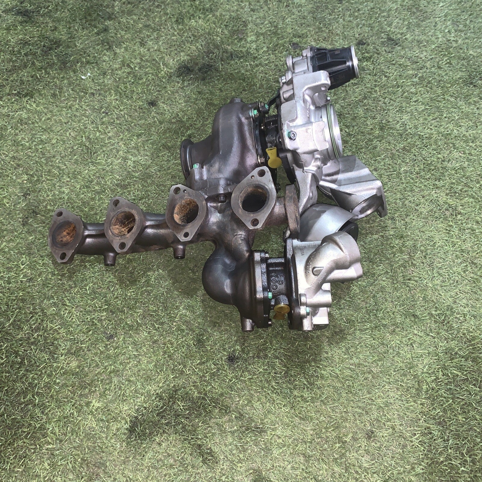 8591886 8587539 BMW Bi-Turbo compressore B47 2.0 Diesel 190 CV G20