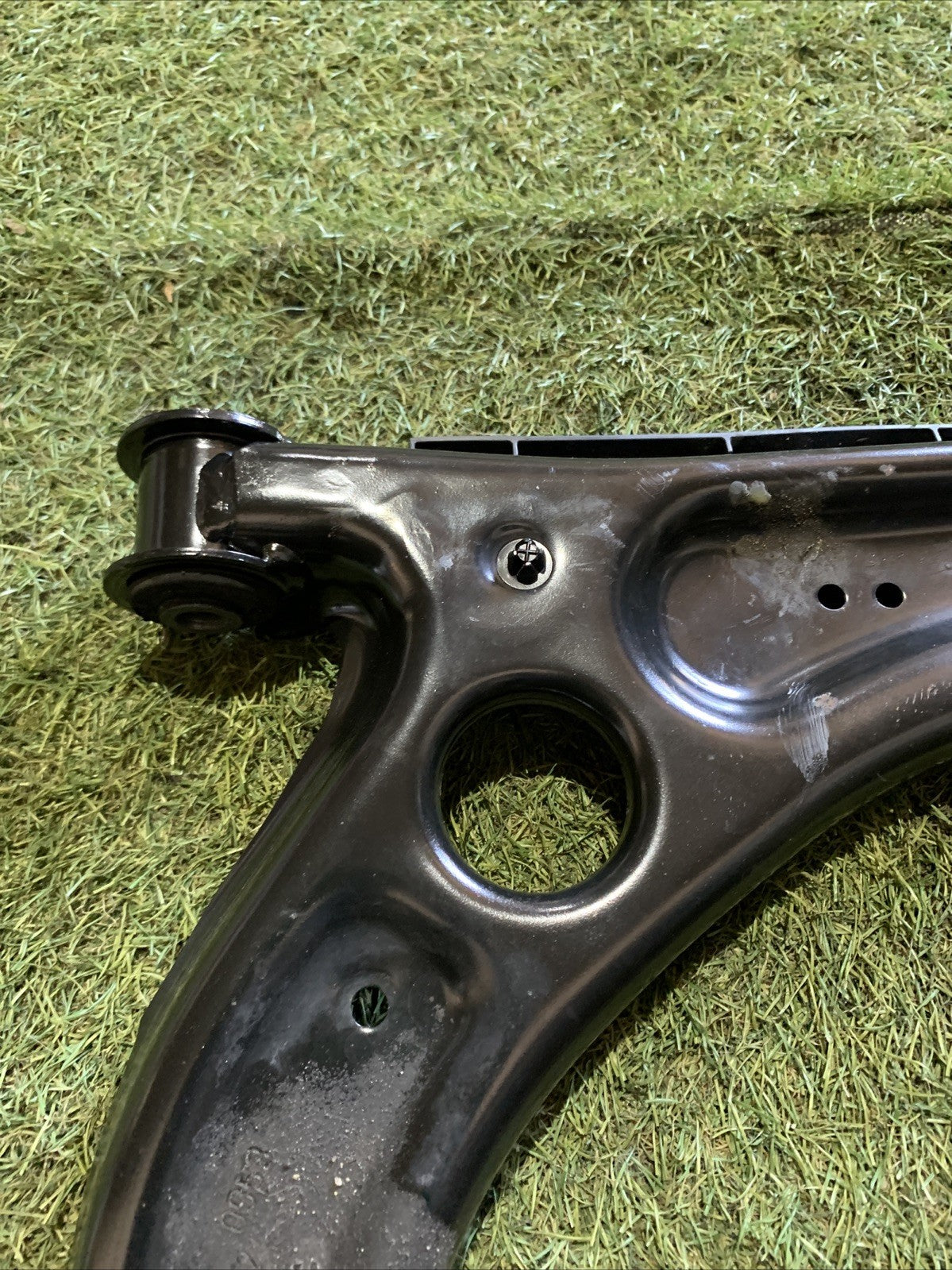 Braccio Oscilante Anteriore Destro Volkswagen Polo 2024 1.0 Benzina 2Q0407152D
