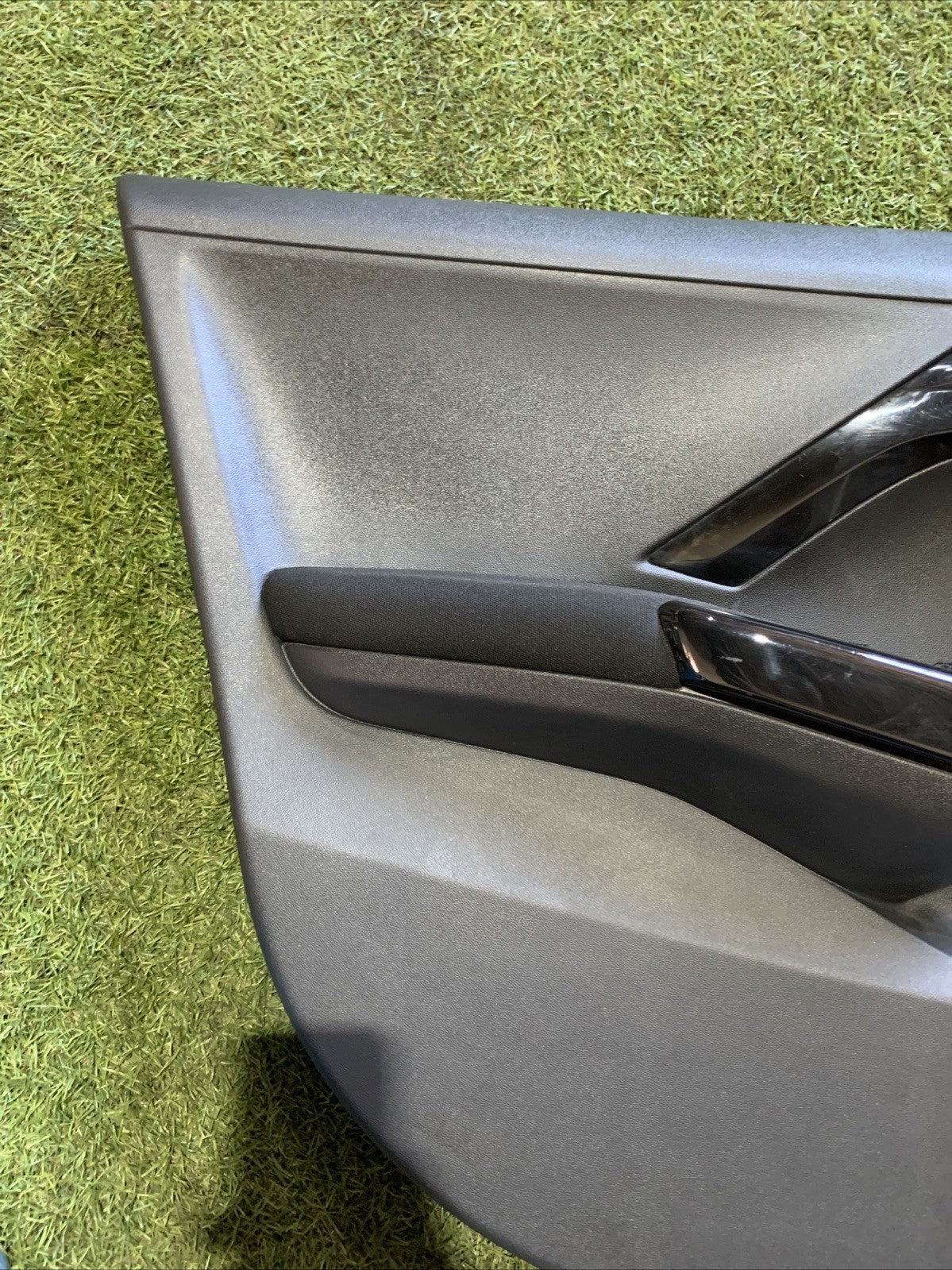 PANNELLO INTERNO PORTIERA ANT SX PER PEUGEOT 208 Serie 96763526ZD (12>19)