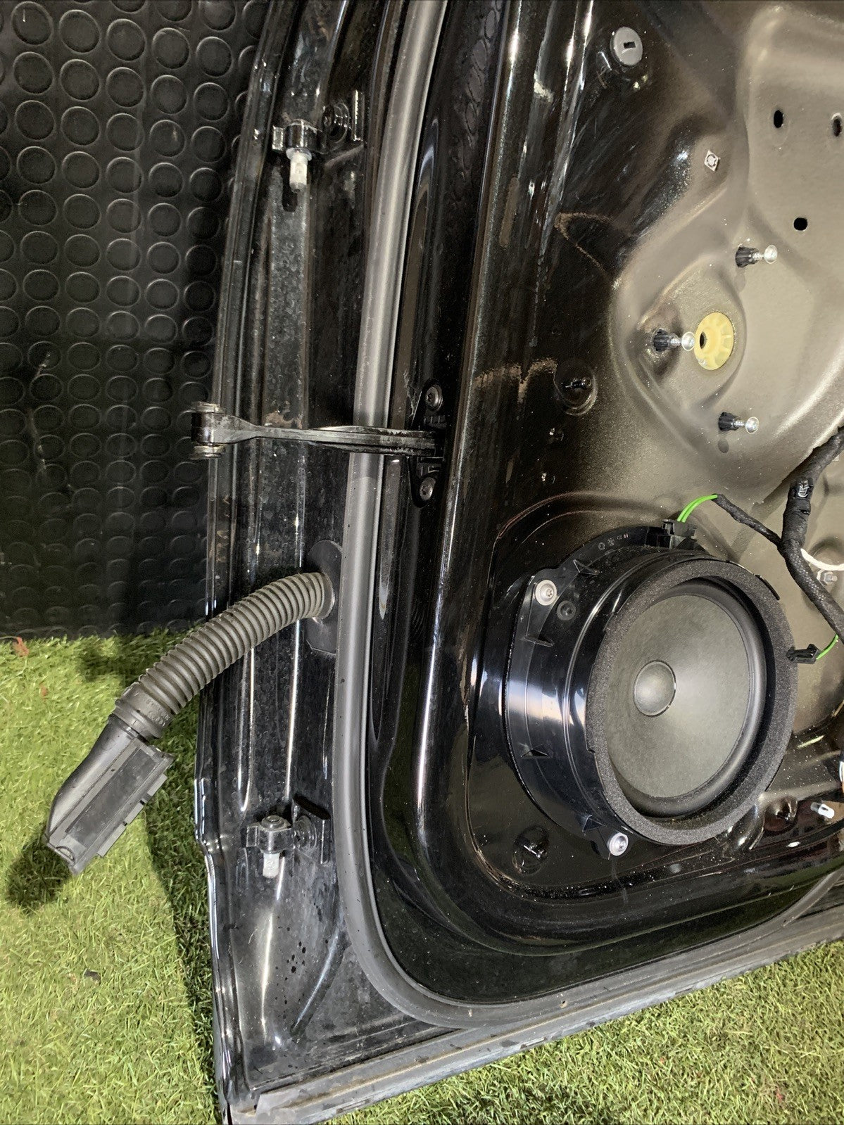 SPORTELLO PORTA PORTIERA POSTERIORE DESTRA DX AUDI Q2 2019