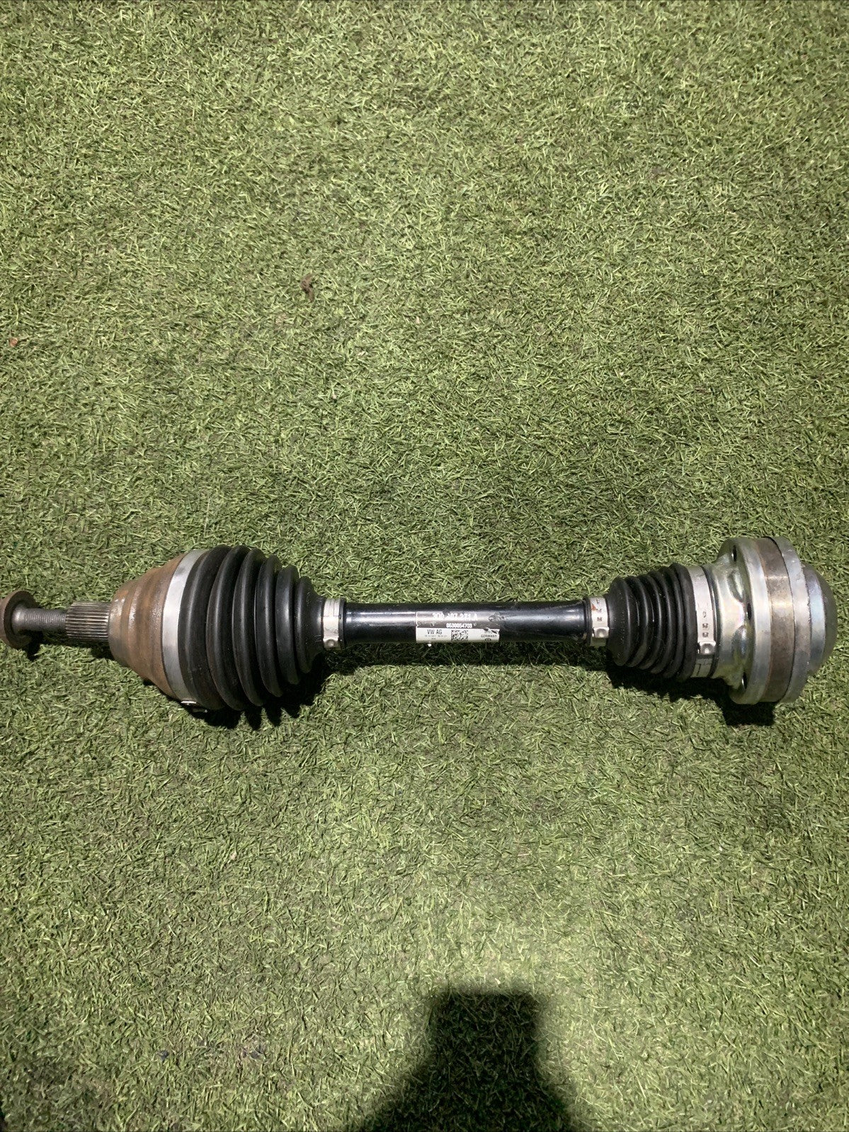 Semiasse Anteriore Sinistro Volkswagen Tiguan 2017 1.5 TSI 3Q0407271A