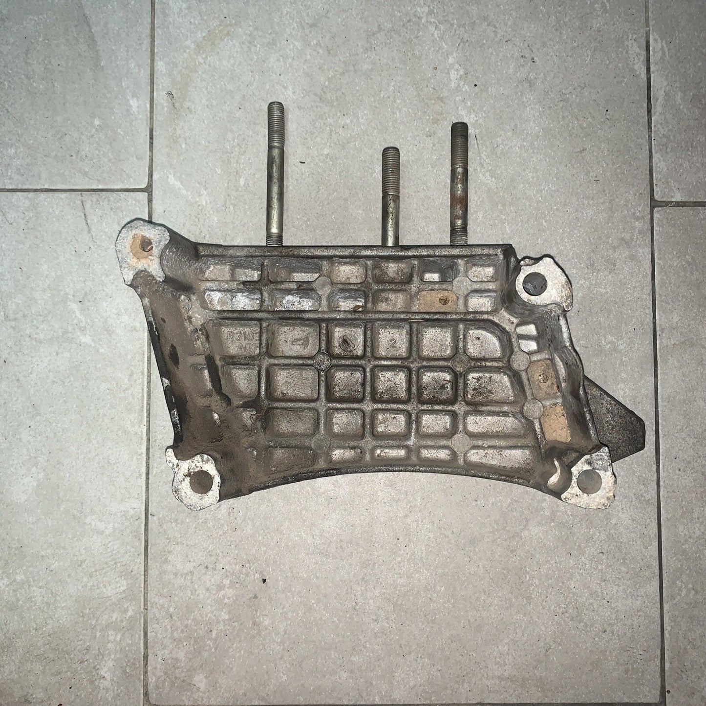 SUPPORTO MOTORE FIAT PANDA 1.3 ANNO 2007 CODICE 46823512 ORIGINALE