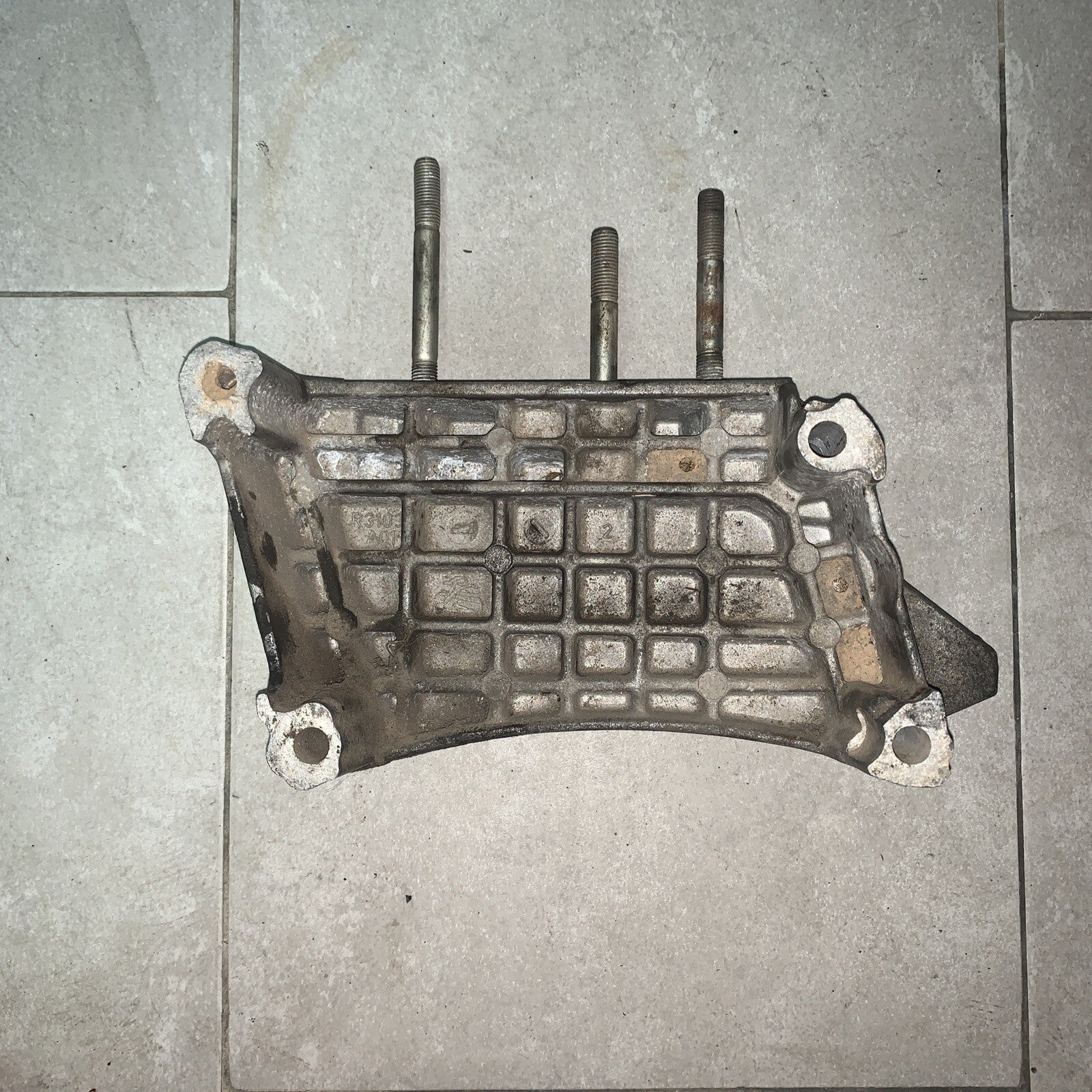 SUPPORTO MOTORE FIAT PANDA 1.3 ANNO 2007 CODICE 46823512 ORIGINALE