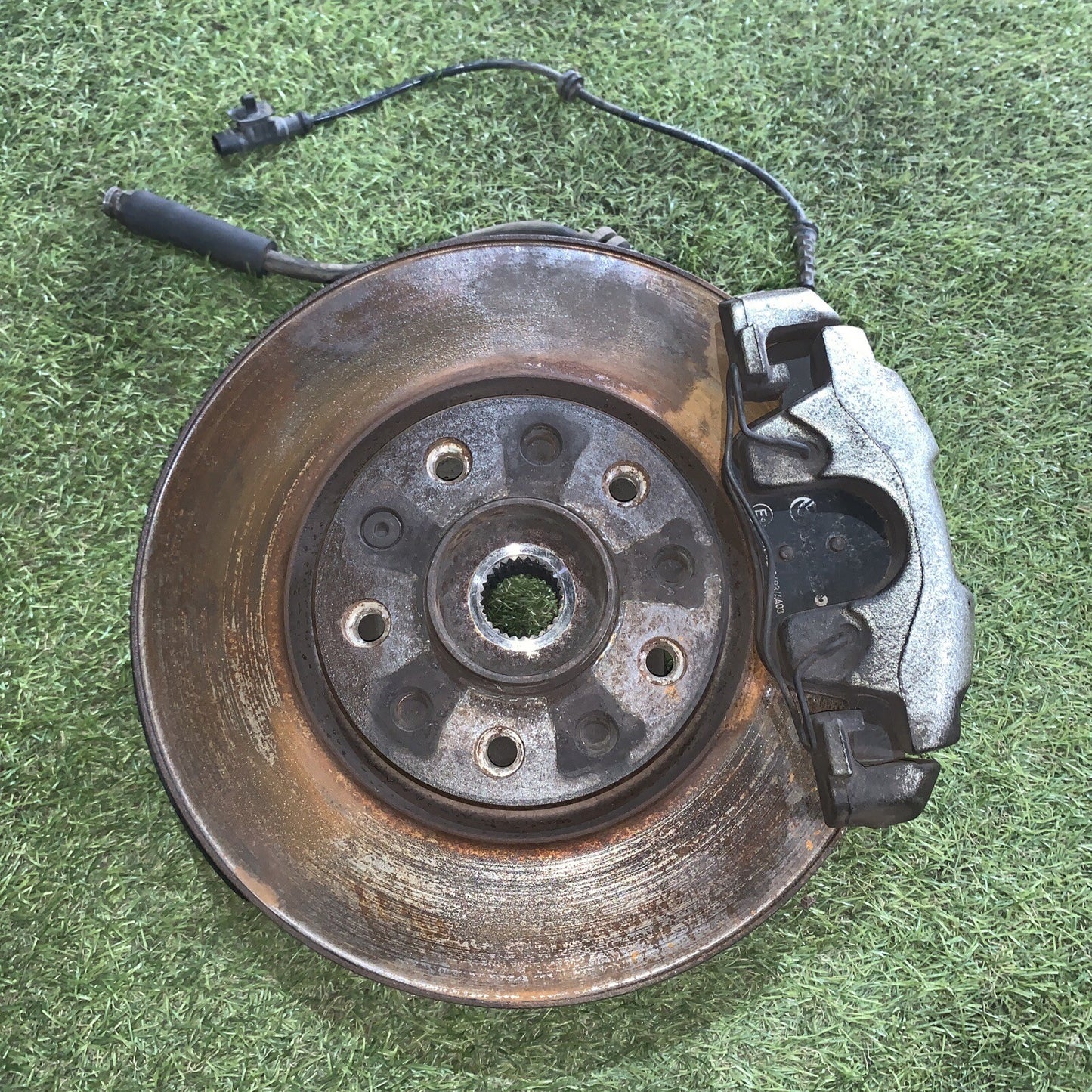 Mozzo montante fusello Completo ant. dx. fiat 500x 1.3mj 52028391