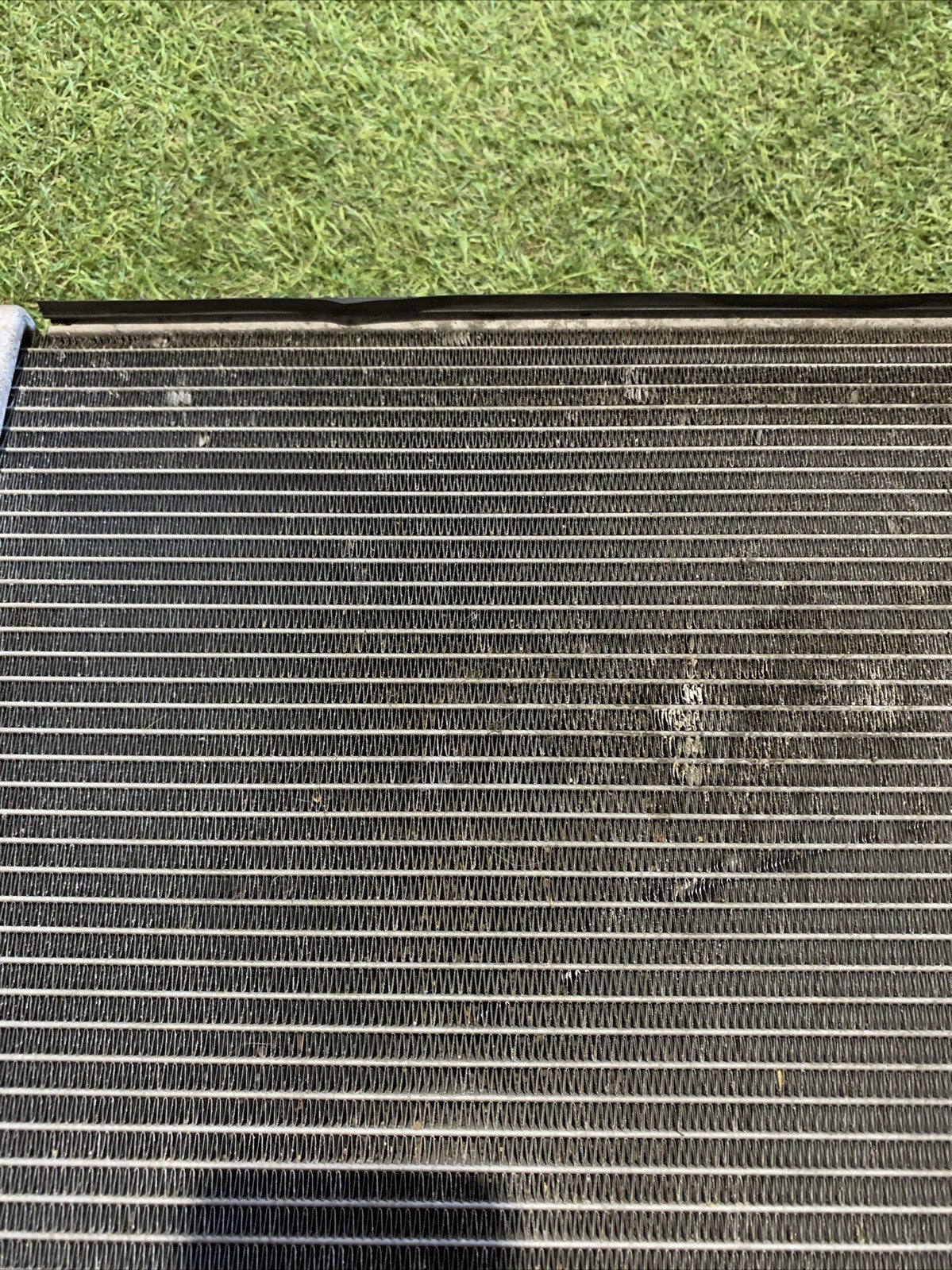 Radiatore Acqua Maserati Levante 16485982