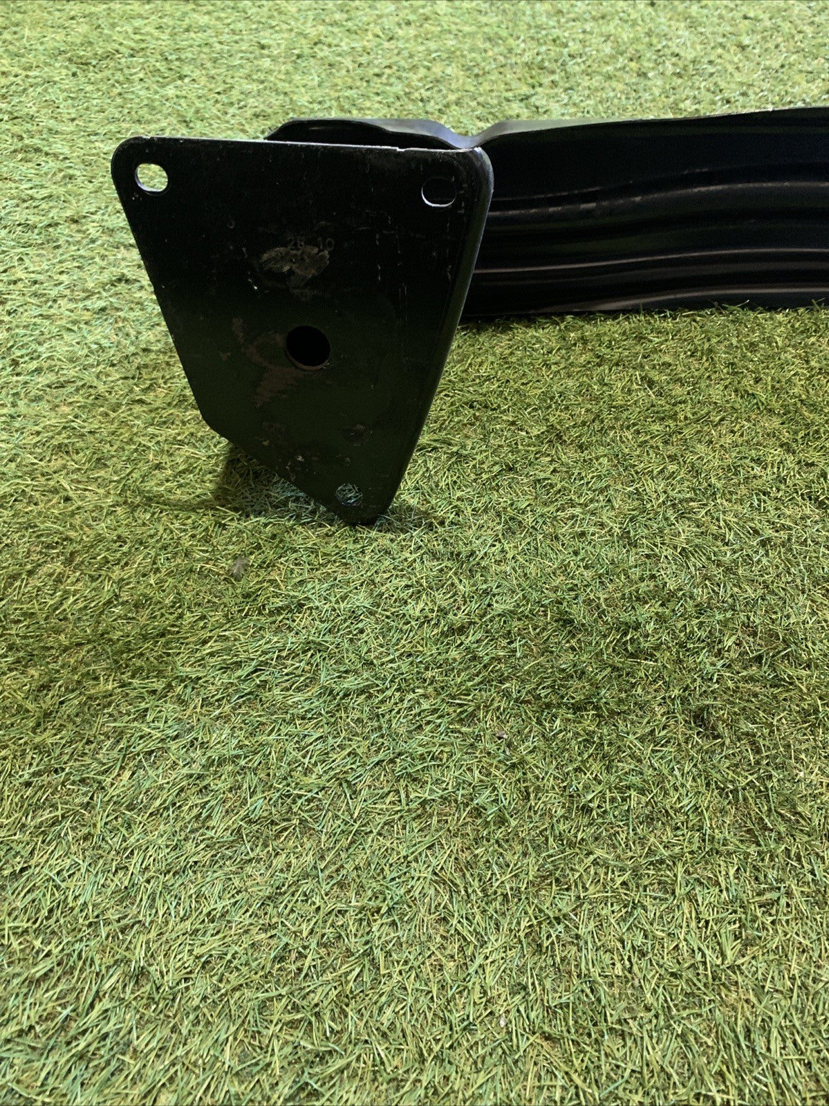 TRAVERSA PARAURTI POST AUDI A1 2010 8X0807309