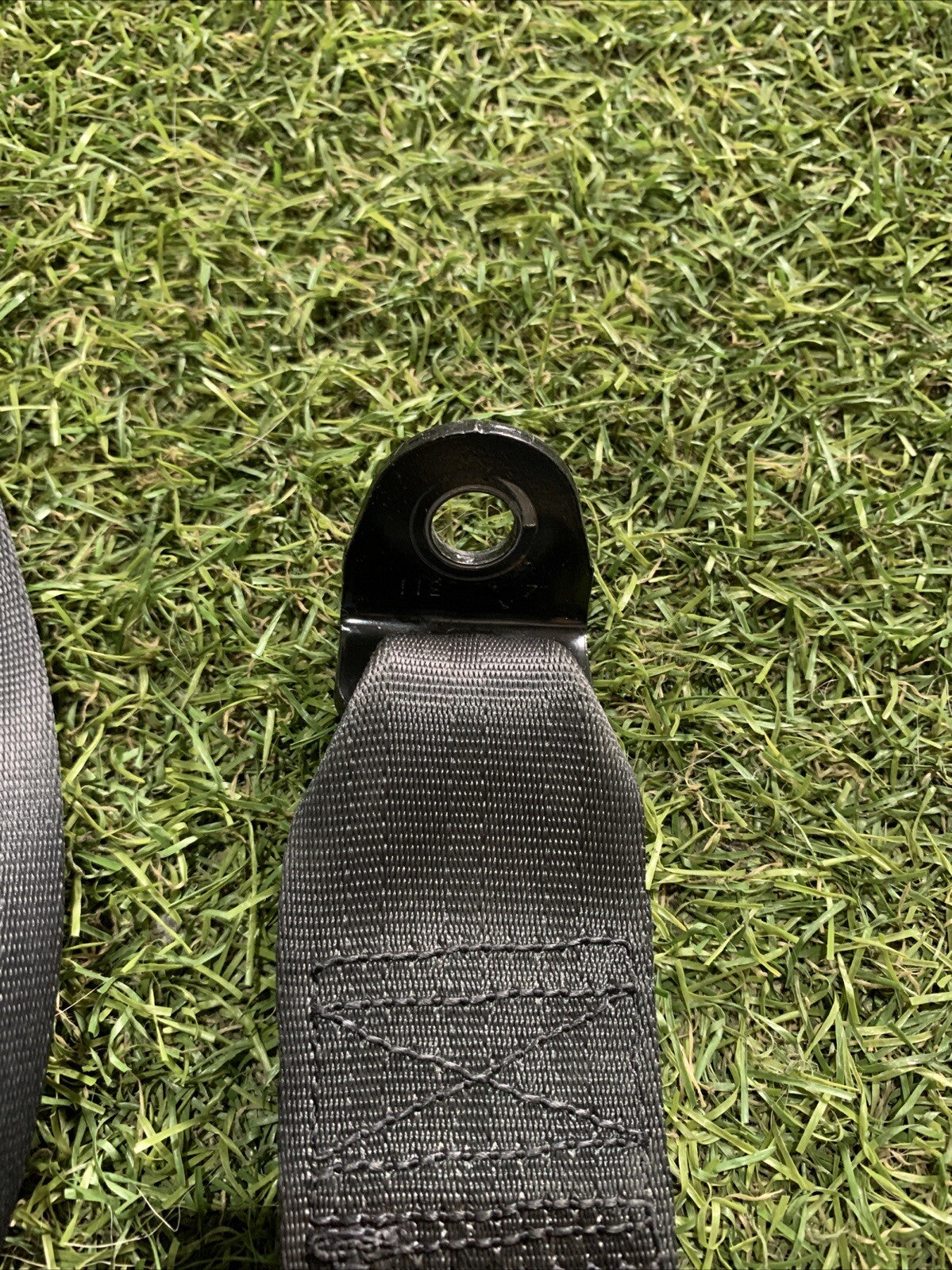 CINTURA DI SICUREZZA POSTERIORE DX PER KIA Sportage Serie 898203U200ED (10>16)