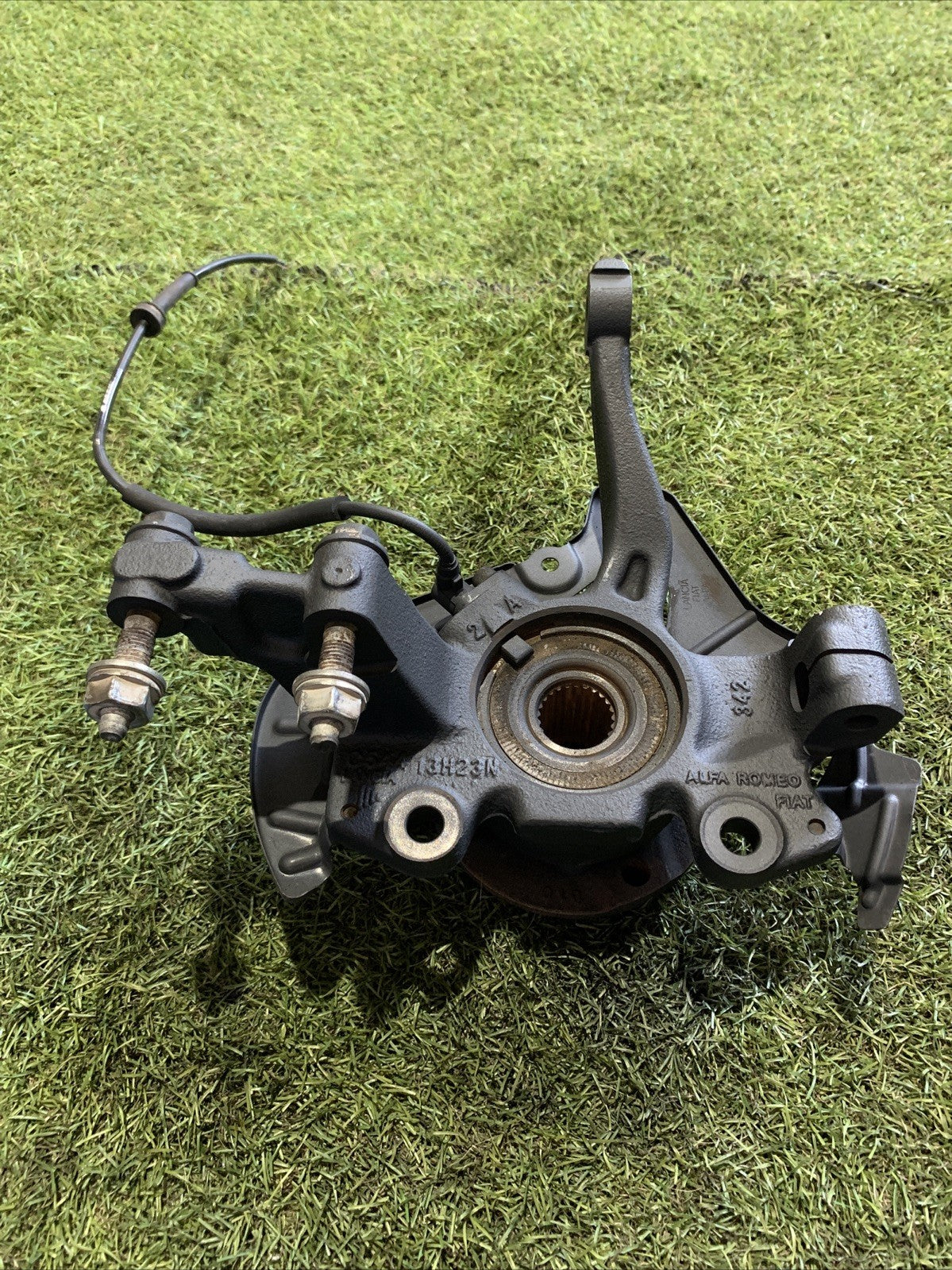 Mozzo Montante Fusello Anteriore DX Fiat Panda 312 Cross 1.3 Diesel 52018645 (2)