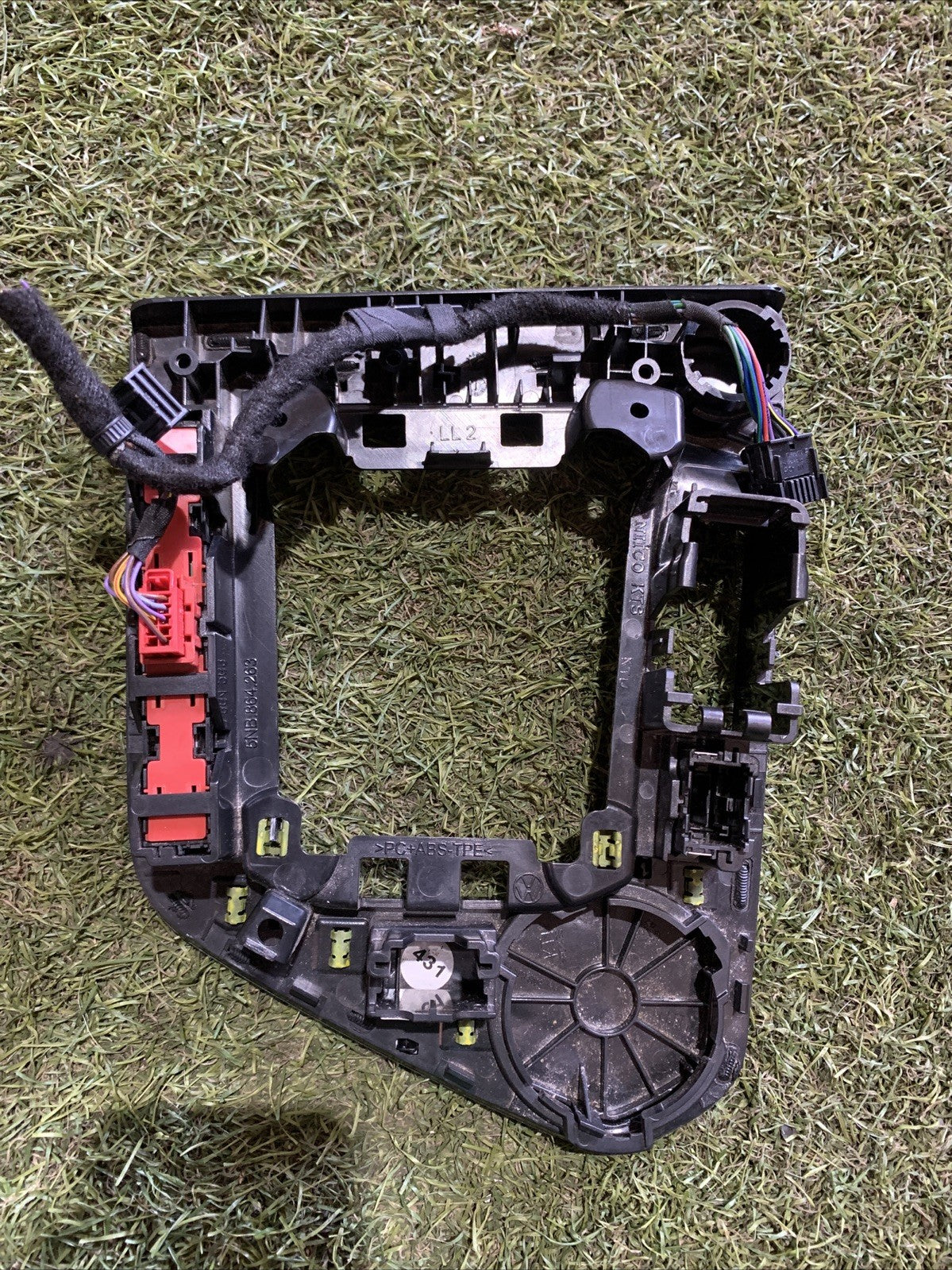 Console Centrale Cambio Volkswagen Tiguan 2016 5NB864263F (2)