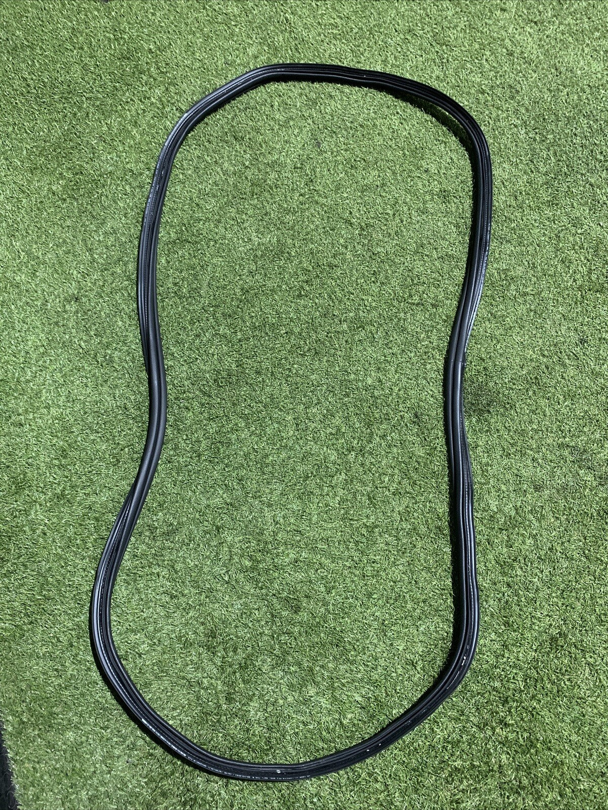 5H6827705B GUARNIZIONE PORTELLONE COFANO POSTERIORE BAULE VOLKSWAGEN GOLF 8