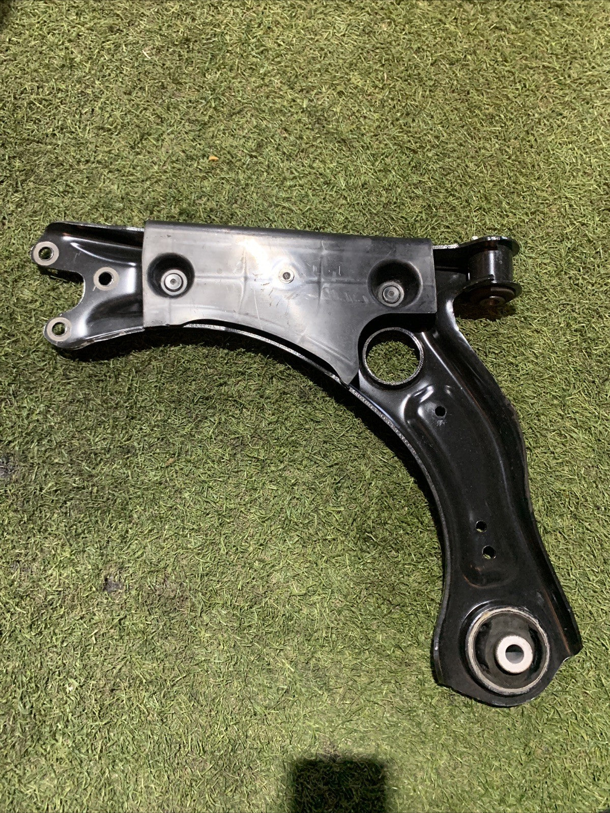 Braccio Oscillante Anteriore Destro Volkswagen T-Cross 1.0  Benzina 2Q0407152D