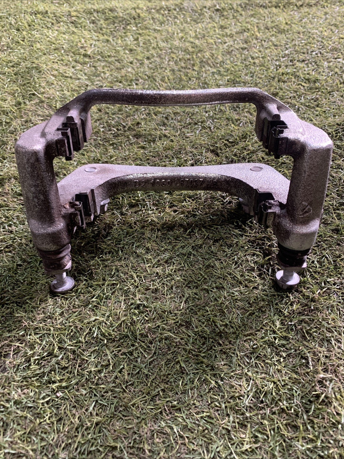 Porta Pinza Freno Anteriore Destro Toyota C-HR 2016-2019 1.8 Hybrid 47721F9010