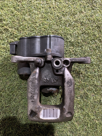 9819059380 PINZA FRENO POSTERIORE SX ELETTRICA PEUGEOT 3008 DAL 2016 (2)