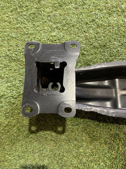 5G0807305E BARRA RINFORZO TRAVERSA PARAURTI POSTERIORE VOLKSWAGEN GOLF VII 7 (2)