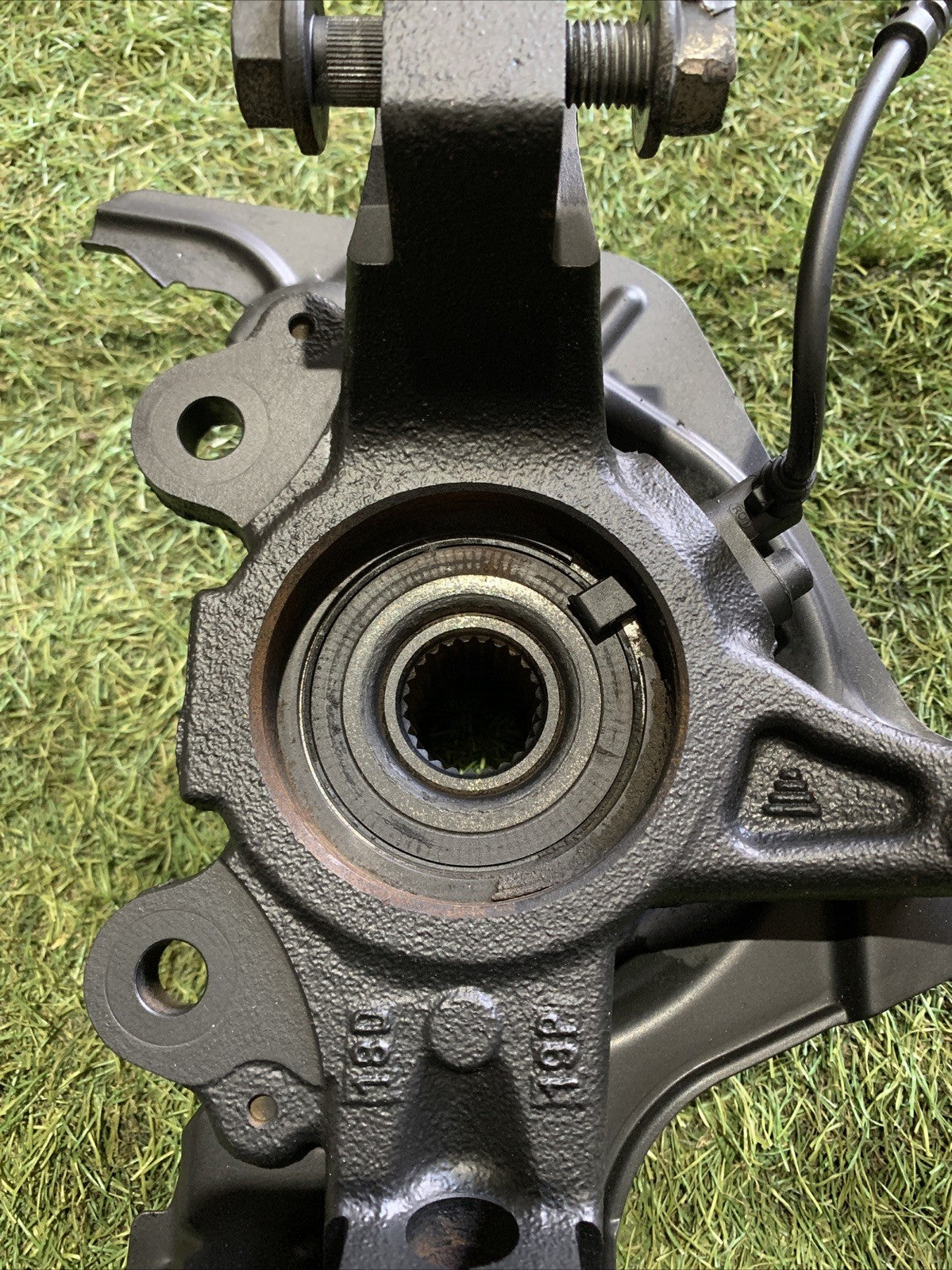 Mozzo Montante Fusello Anteriore Destro Fiat 500L 1.3 MJT  51910431