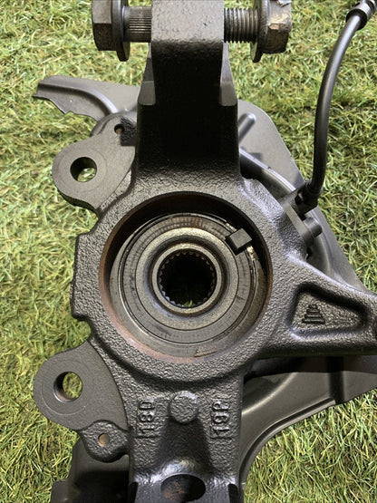 Mozzo Montante Fusello Anteriore Destro Fiat 500L 1.3 MJT  51910431