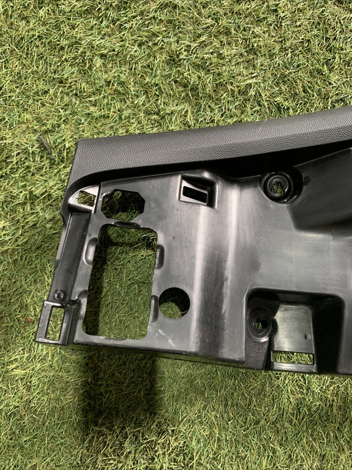 SUPPORTO SCHIENALE POST SX ALFA ROMEO STELVIO COD 156135890