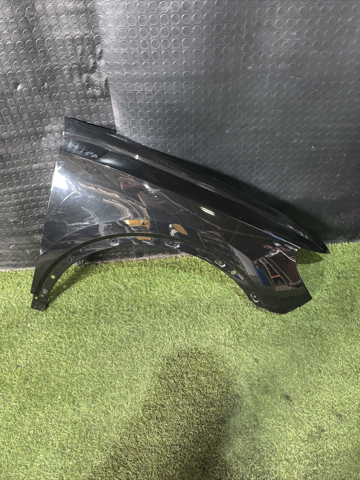 Parafango Anteriore Destro Audì Q3 2023