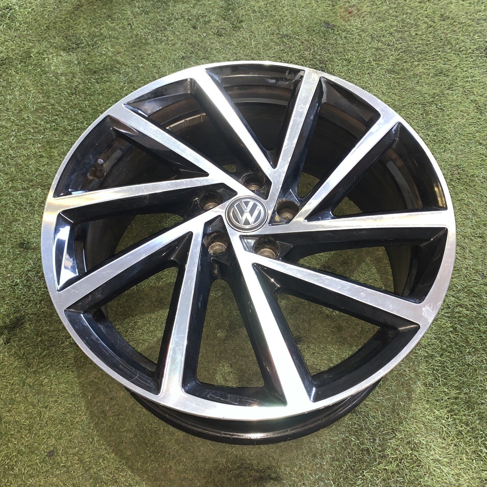 Cerchio Spielberg 19 "Taglio Diamante Originale Golf 7 5G0601025DB/8.0JX19H2ET50