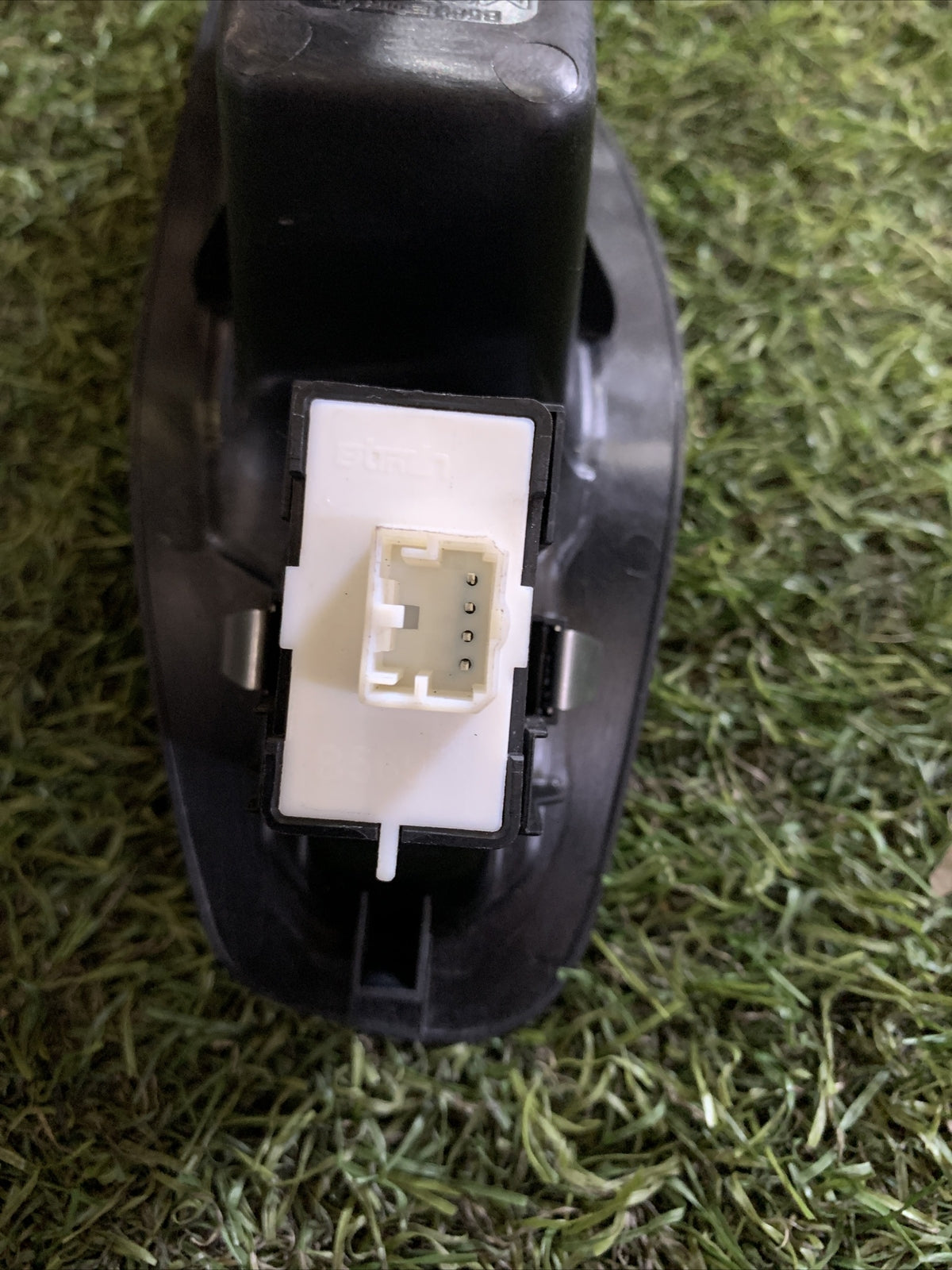 PULSANTIERA ALZAVETRO POSTERIORE SINISTRA FIAT 500X B569