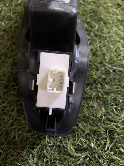 PULSANTIERA ALZAVETRO POSTERIORE SINISTRA FIAT 500X B569