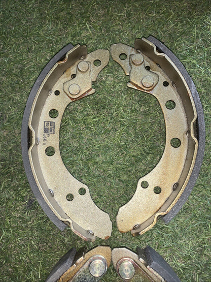 Kit ganasce freno posteriori  LS1277  VOLKSWAGEN AUDI  SEAT SKODA