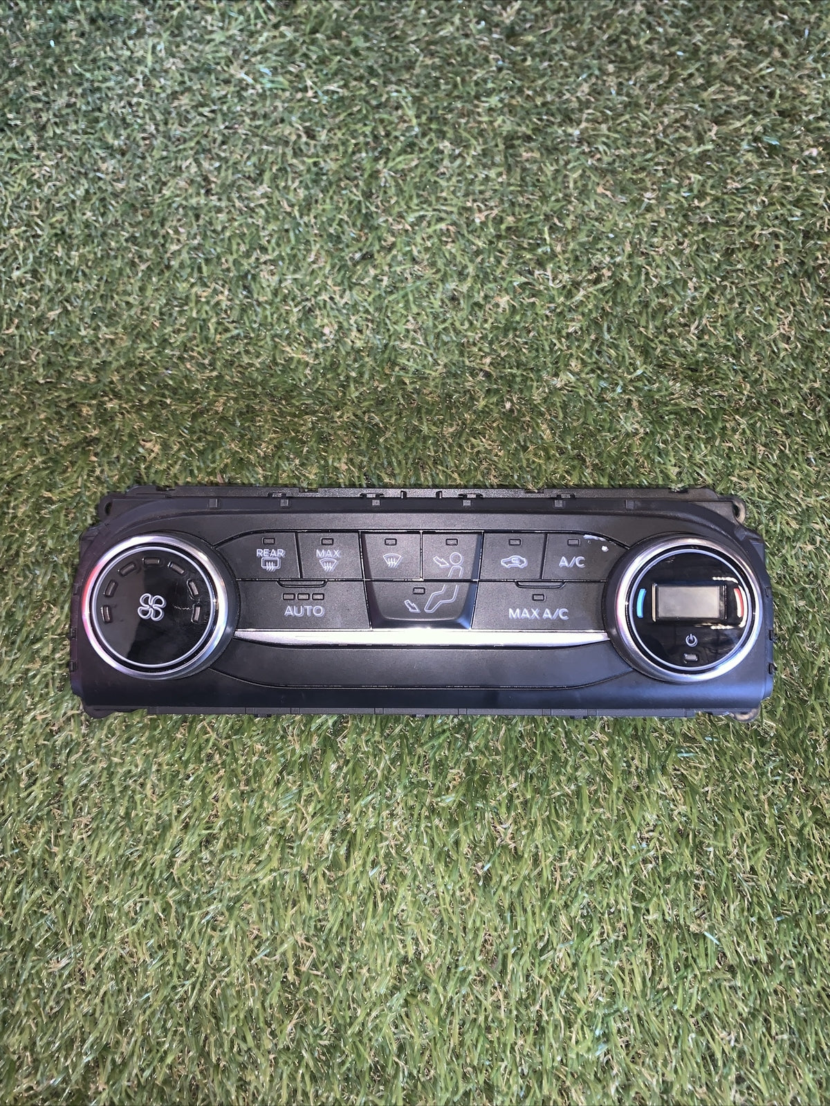 COMANDI CLIMA FORD Fiesta 7° Serie H1BT18C612-AJ