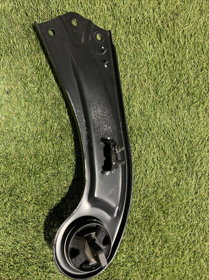 Braccio Oscillante Posteriore Destra Kia Sportage 2023 1.6 Hybrid