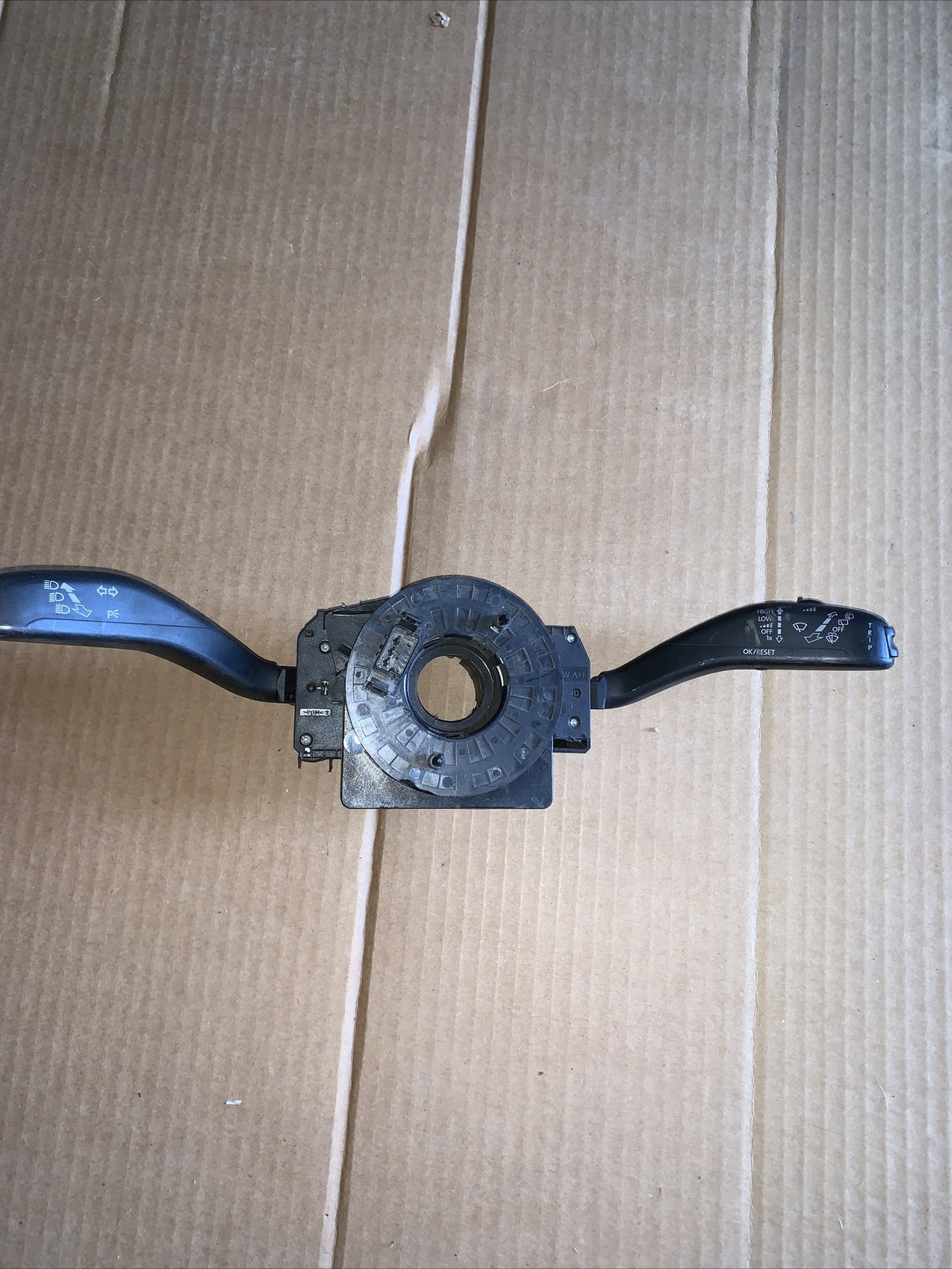 RICAMBI USATI 6Q0953503EE DEVIOLUCI VOLKSWAGEN Polo 5° Serie  2010 1600 D 934304