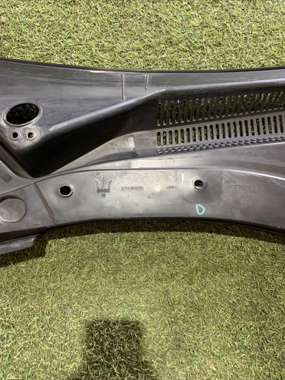 Griglia Gocciolatoio Tergicristalli Maserati Levante 670040250
