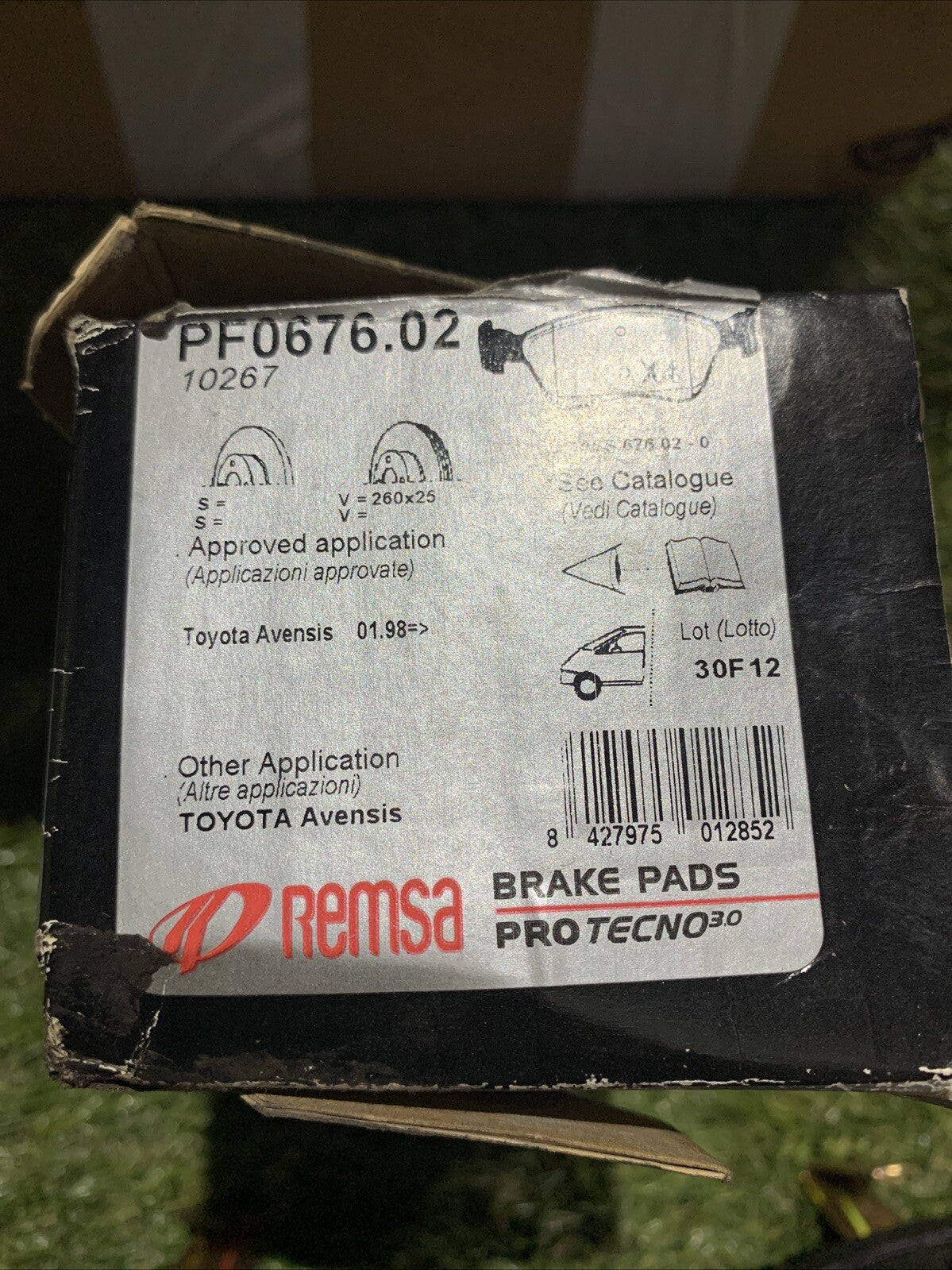 Kit pastiglie freno a disco anteriore REMSA BPM0676.02 TOYOTA AVENSIS