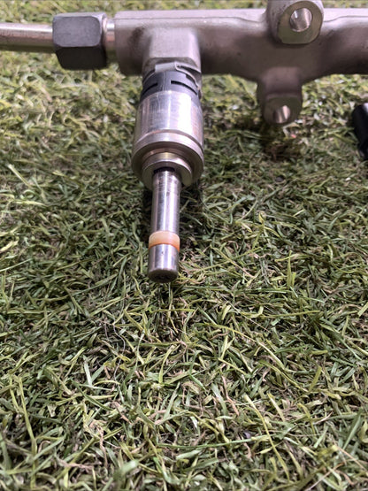 Flauto Iniettori Volkswagen T-Roc 1.0 Turbo Benzina DKR 04C133320G DKR