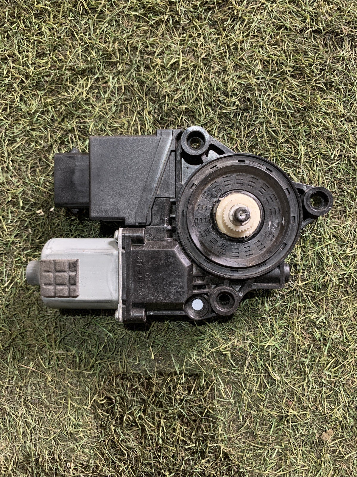 Motorino Alzavetro Anteriore Destro Hyundai Tucson 2019 82450D7010