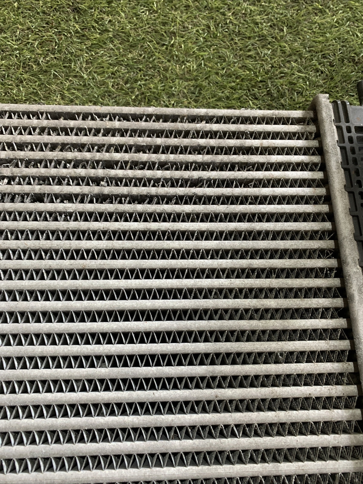 1K0145803AF RADIATORE INTERCOOLER SCAMBIATORE ARIA/ARIA VOLKSWAGEN GOLF 6 1.6 D 