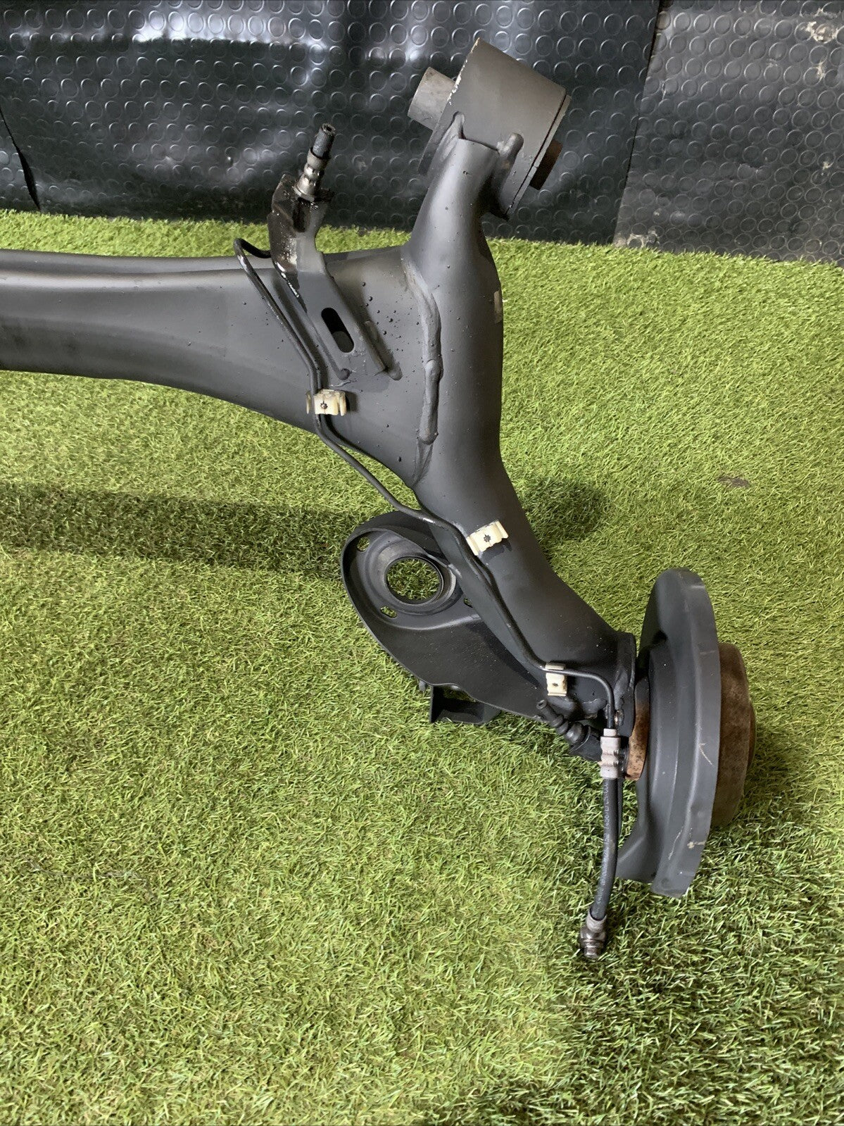 Ponte Assale Posteriore Con Freni A Disco Volkswagen Polo 6R 6R0500051B (2)