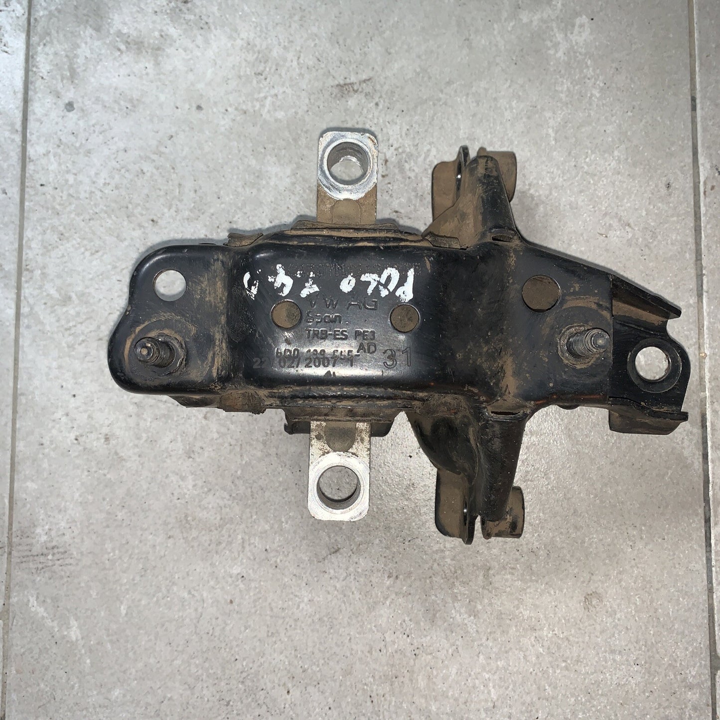 SUPPORTO MOTORE VOLKSWAGEN POLO (6R) 6Q0199555