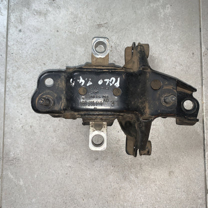 SUPPORTO MOTORE VOLKSWAGEN POLO (6R) 6Q0199555