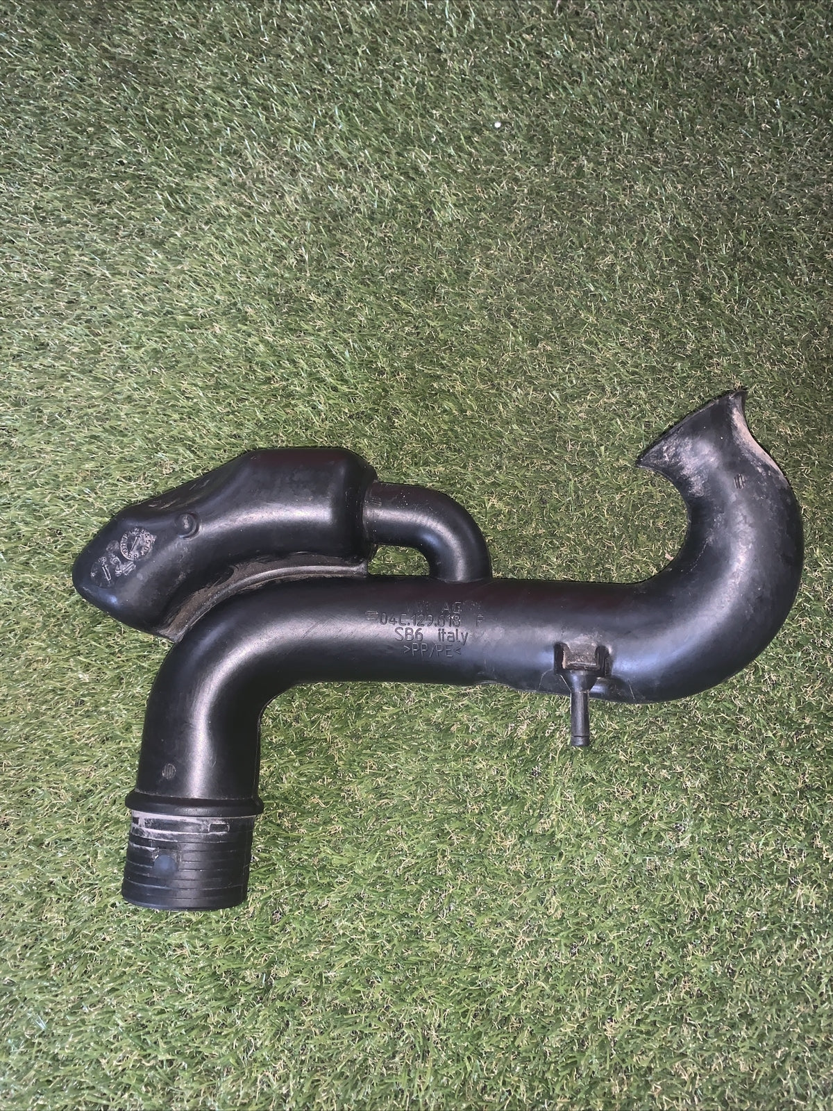 04C129618F MANICOTTO FILTRO ARIA ASPIRAZIONE SKODA CITIGO 1.0 B