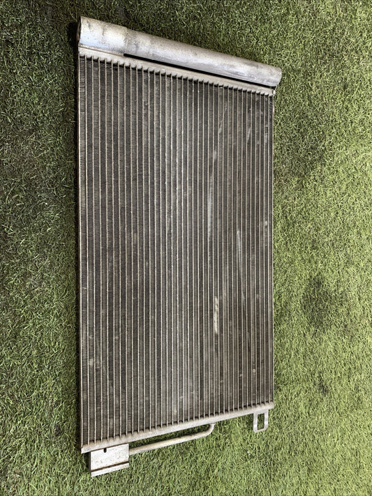 CONDENSATORE ARIA CONDIZIONATA FIAT GRANDE PUNTO 55700406 1.2 BENZINA (3)